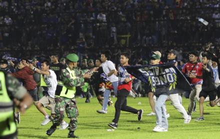 Indonesia estampida fútbol