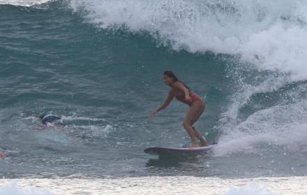 Fanny Villao surf Ecuador