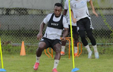Maicon Solís