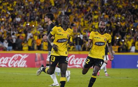 barcelona copa libertadores janner corozo