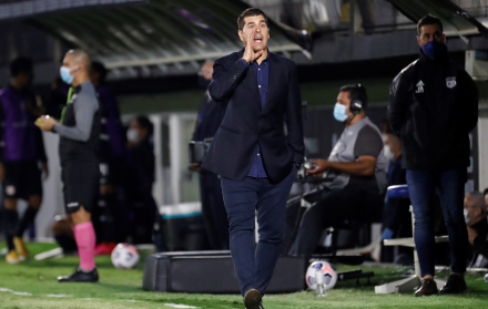 Ismael Rescalvo es el nuevo DT de Barcelona SC para la temporada 2025. El español firmó contrato hasta 2026 y regresa al fútbol ecuatoriano tras su paso por Emelec e Independiente del Valle.