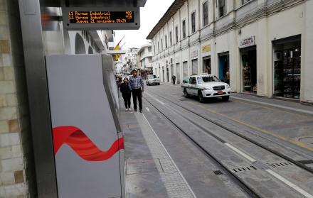 paradas tranvía cuenca calles obstáculos