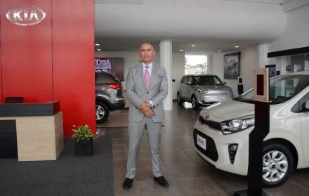 RICARDO ROSALES+KIA