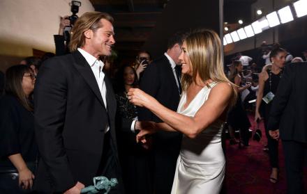 Brad Pitt y Jennifer Aniston durante la gala de los SAG.