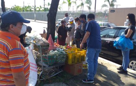 comercio informal guayaquil
