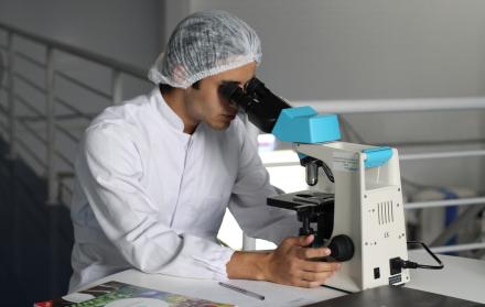 El coronavirus está activo entre 3 horas y 3 días, según estudio mexicano.