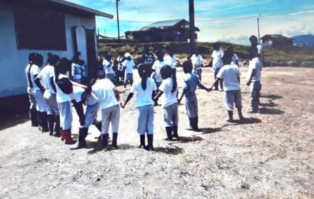 Escuela-Esmeraldas-Frontera Norte