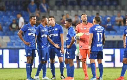 Emelec cayó en caso frente a Independiente del Valle.