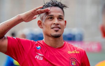 Emelec será el tercer equipo en el que milite Pernía, pasó por Caracas y Deportes Iquique.