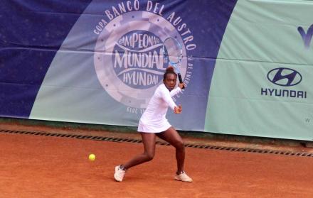 La tenista ecuatoriana Mell Reascos participa en el torneo IFT World Tennis Tour.