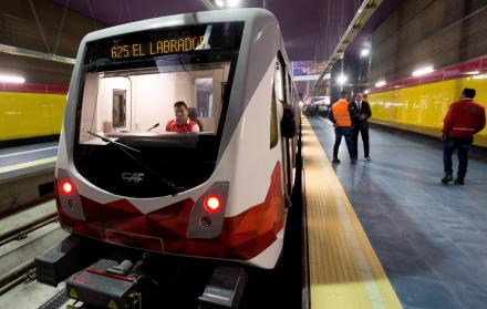 El Metro de Quito, el primero de Ecuador, inició este lunes los recorridos de prueba de los vagones entre las estaciones de Iñaquito y Jipijapa.