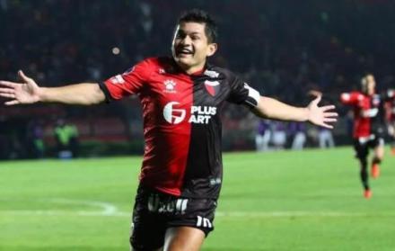 El equipo argentino no utilizará al experimentado delantero Luis Rodríguez en la Superliga local y lo reserva para la disputa del título de la Copa Sudamericana ante los rayados.
