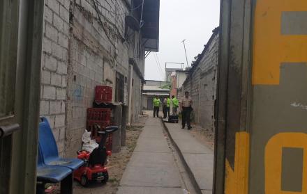 El asesinato de la mujer, de 64 años, se registró en la calle E, entre la 26 y la 27, suburbio de la ciudad.