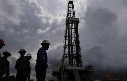 Referencial. La petrolera reporta que la tarde del lunes 7 de octubre, personas ajenas a la operación ingresaron de manera violenta a sus instalaciones en Sacha y obligaron al personal suspender las operaciones.