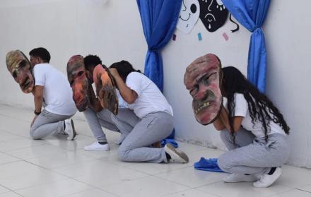 La Unidad Educativa Patria Ecuatoriana presenta la obra ‘Pancho entre el alcohol y la tragedia’.