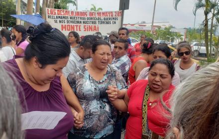 Habitantes piden que el Miduvi legalice alrededor de 28 mil familias que viven en el sector.