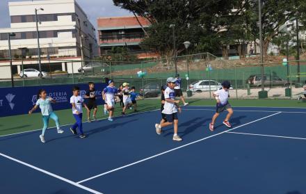 En la ceremonia de estreno de las canchas estuvieron presentes íconos del tenis nacional como Miguel Olvera Mora, Andrés Gómez Santos y Raúl Viver Cucalón.