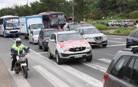 Recorrido. Según la Comisión de Tránsito, al menos un centenar de vehículos participó en la movilización.