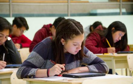 Hay 6.819 cupos para los bachilleres. De ellos, 4.803 corresponden a carreras en modalidad en línea. 