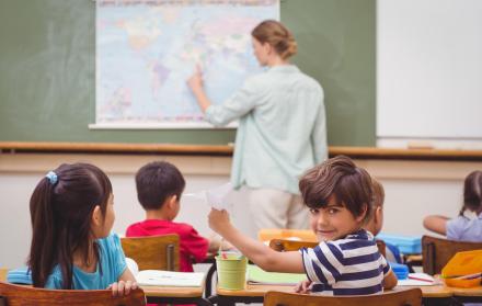 La observación ayuda a detectar comportamientos que puedan agravarse y perturbar el ambiente familiar o escolar.
