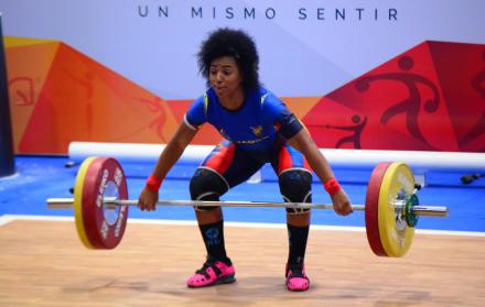 Tamara Salazar, pesista ecuatoriana, vicecampeona mundial en los Juegos Sudamericanos.