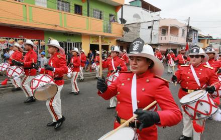 Desfile del Cuerpo de Bomberos de Guayaquil. 