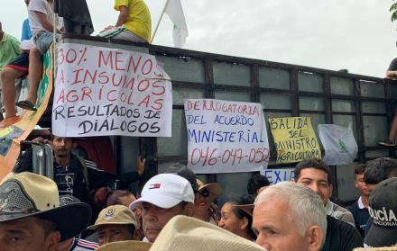 Los arroceros advirtieron que de no atender sus pedidos, las protestas continuaran toda la semana.