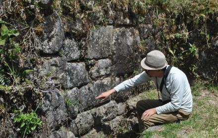 Los historiadores llegan para conocer más sobre la cultura inca. En el sitio existen graderíos de piedras semejantes a los de Machu Picchu.