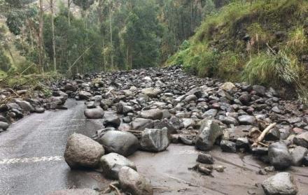 Los quiteños se despertaron en horas de la madrugada por un fuerte temblor que tuvo como epicentro una zona de la capital.