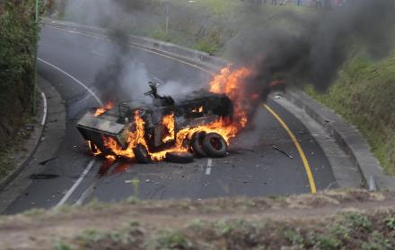 El blindado incendiado costaría entre 500 mil y 1 millón de dólares.