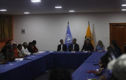 Representantes indígenas se reúnen con el presidente Lenín Moreno.