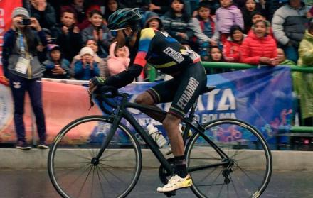 Ciclista Jeffeson Cepeda.