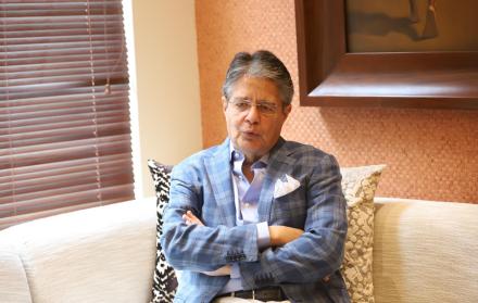 El líder del Movimiento CREO y excandidato presidencial hace un alegato a favor de la República y de la democracia, ante la perturbación de la paz social.