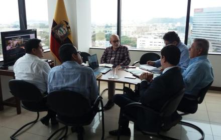 Videoconferencia entre el FMI y bananeros. 