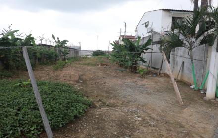 Moradores indican que el lugar es foco de lodazales y mosquitos en invierno.