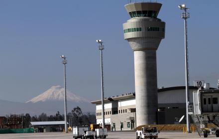 La zona del aeropuerto de Quito experimenta turbulencias en esta época.