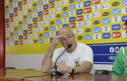 Célico está a cargo de manera interina de la selección absoluta de fútbol.