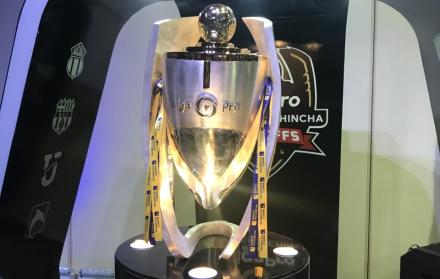 El campeon absoluto del fútbol ecuatoriano recibirá este cetro.