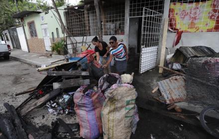 ¡Incendio los dejó en la calle!
