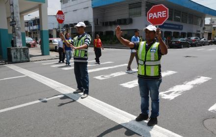 Participación. El martes último, la labor comunitaria se concentró en las calles Coronel y Maldonado.