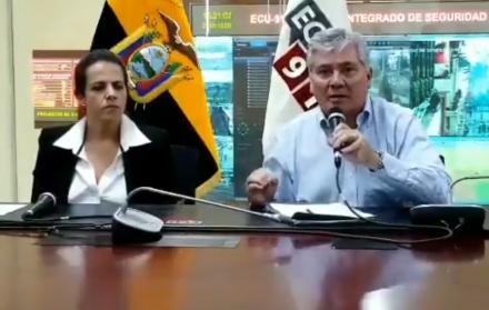 “La decisión del alcalde es que debemos recuperar el orden en la ciudad capital de los ecuatorianos”, repitió Bernardo Abad al informar que durante el periodo de restricción al tránsito de personas.