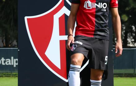 El nuevo jugador del Emelec militó en el equipo mexicano Rojinegros del Atlas.