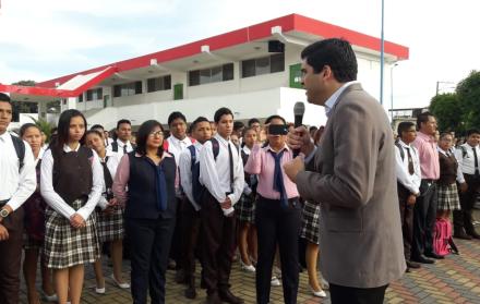 El vicepresidente visitó la Unidad Educativa Provincia del Azuay, la mañana de este lunes.
