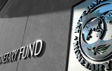 Referencial. El riesgo país ya no es sostenible con el acuerdo del Fondo Monetario Internacional. 