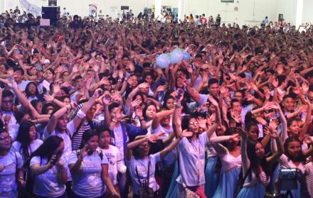 Jóvenes de los grupos parroquiales, comunidades y movimientos juveniles se concentraron en el Centro de Convenciones de Guayaquil.