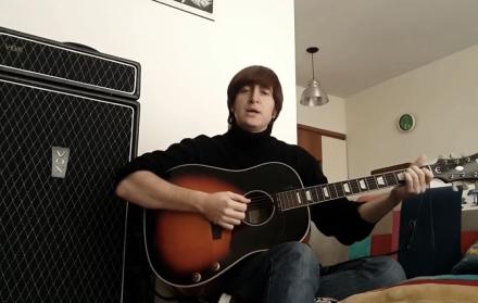 Javier Parisi es muy popular por su increíble parecido físico con el ex Beatle