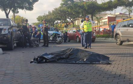 El accidente ocurrió en la avenida Víctor Emilio Estrada y Ébanos.