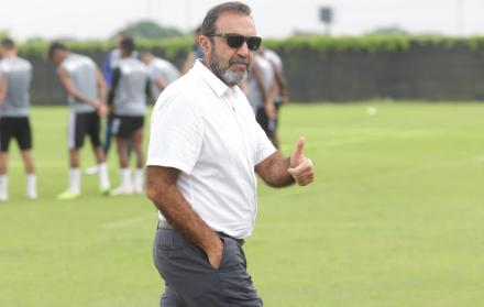 Imagen de archivo. Nassib Neme se refirió al contrato con Rescalvo, su cláusula y habló del desconocimiento del tema.