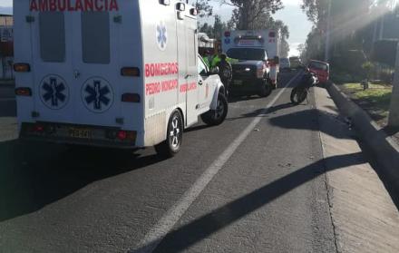 Los heridos fueron atendidos en una ambulancia. 