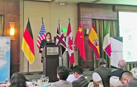 Las Cámaras Binacionales alemana, americana, británica, canadiense, china, española e italiana de Guayaquil, organizaron una conferencia con la directora del SRI, Marisol Andrade.
